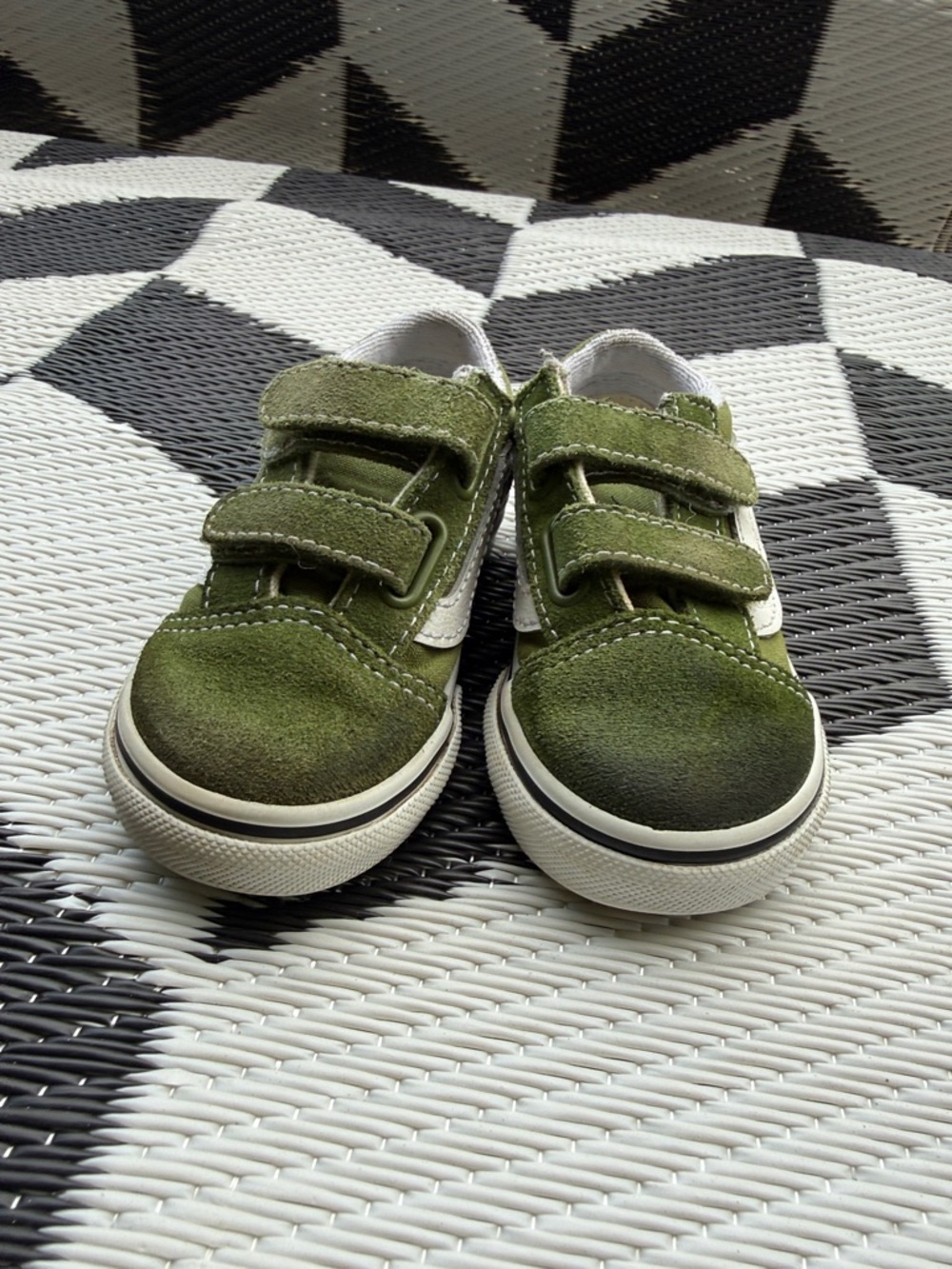 Vans Kids Olive Green Suede Velcro Sneakers with White Stripe